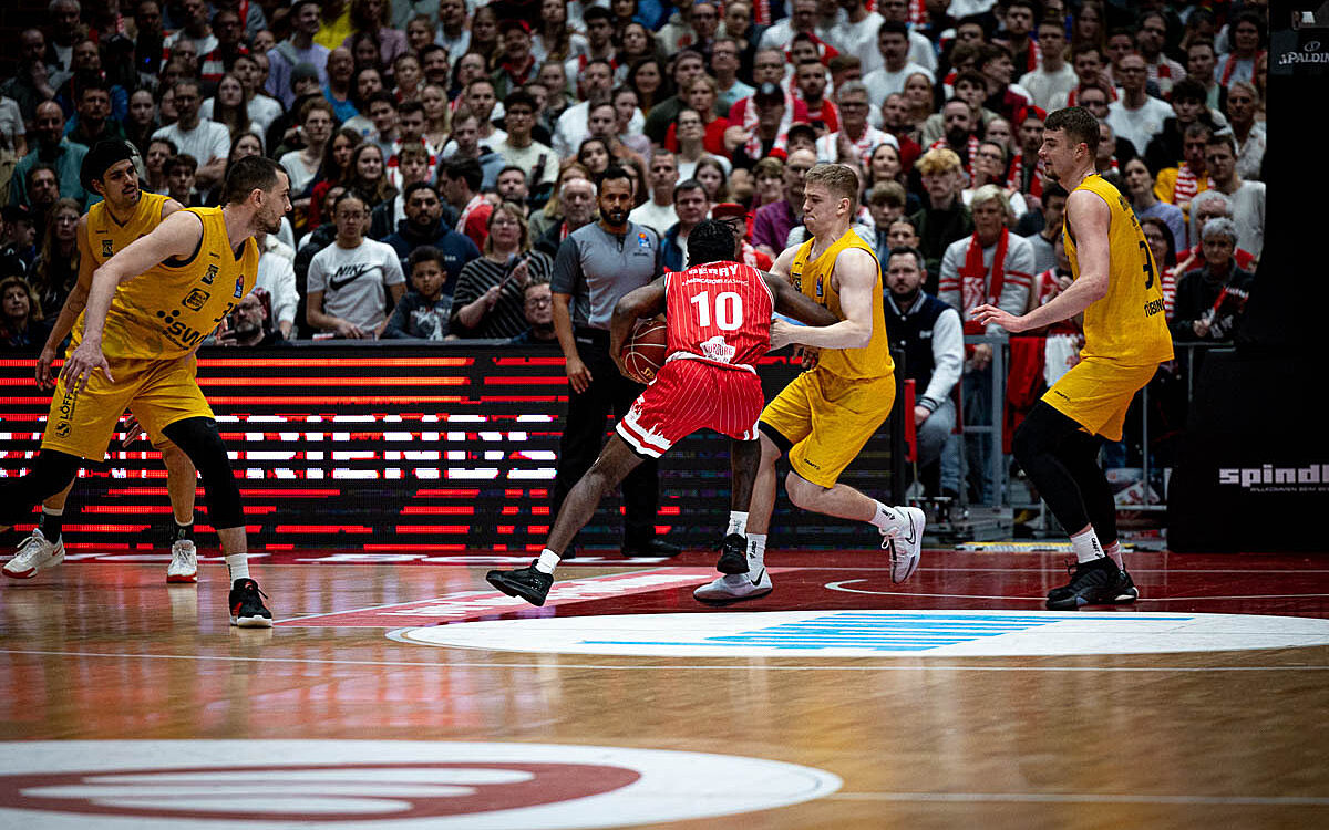 20240330 Wuerzburg Tuebingern 27 20240330 Wuerzburg Tuebingern 27