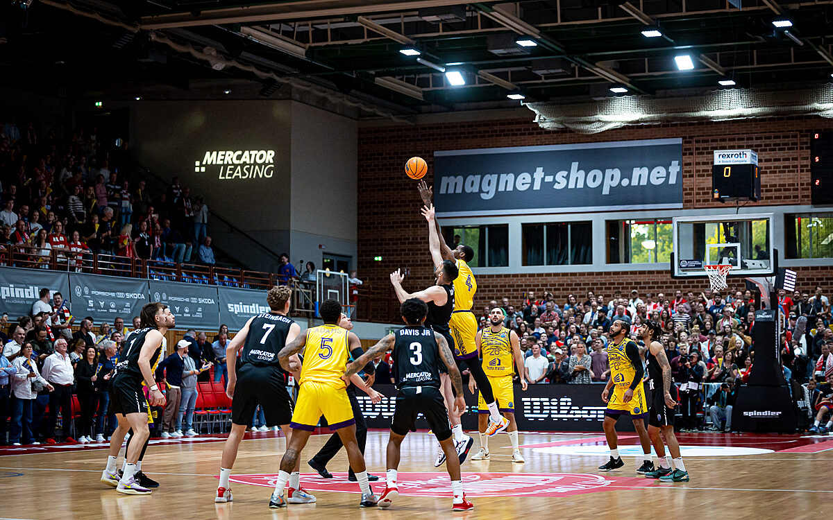 20241001 Fit One Baskets Holon 12 20241001 Fit One Baskets Holon 12