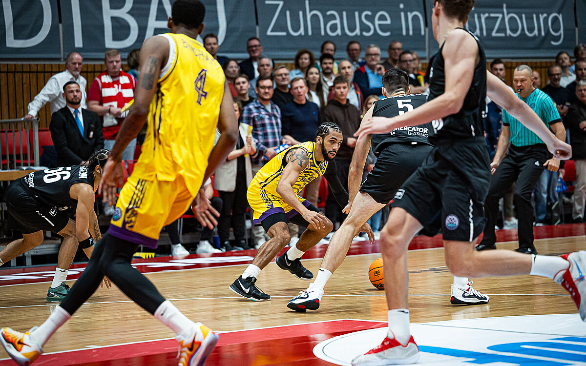 20241001 Fit One Baskets Holon 14 20241001 Fit One Baskets Holon 14