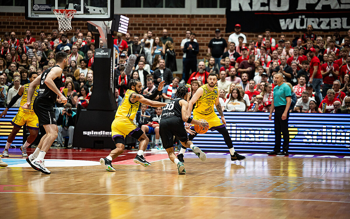 20241001 Fit One Baskets Holon 16 20241001 Fit One Baskets Holon 16