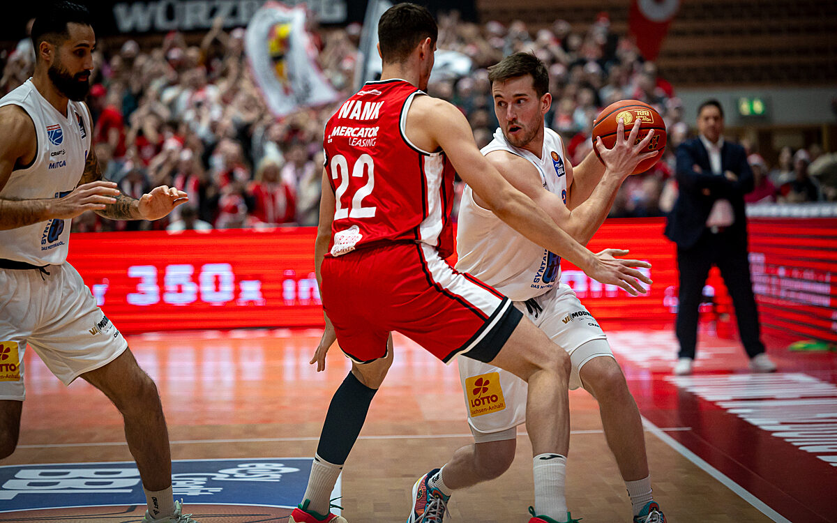 20241221 Wuerzburg Syntainic 13 20241221 Wuerzburg Syntainic 13