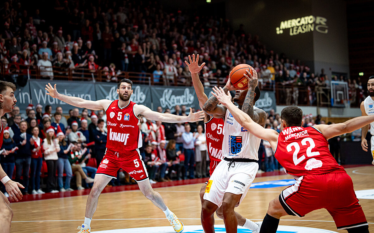 20241221 Wuerzburg Syntainic 15 20241221 Wuerzburg Syntainic 15