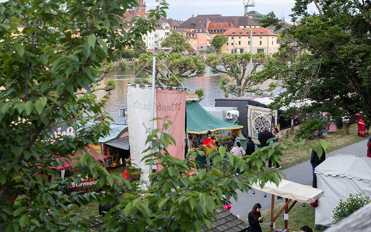 2025 05 23 mitelaltermarkt 18 2025 05 23 mitelaltermarkt 18