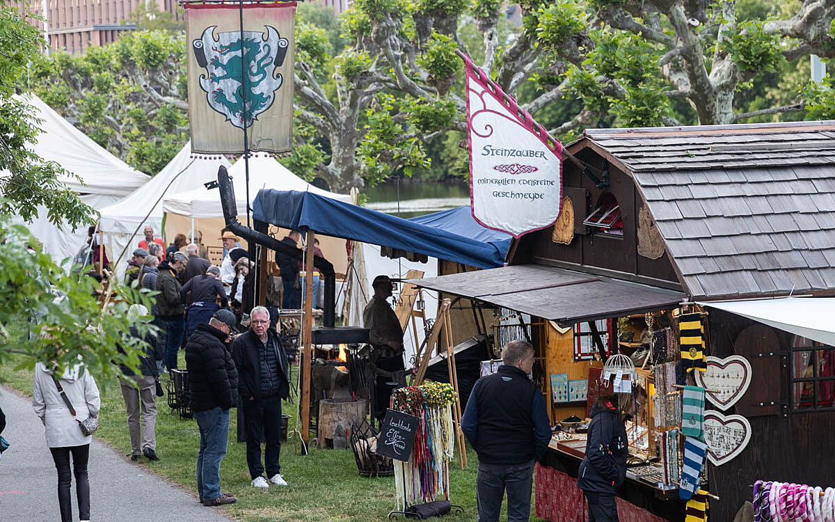 2025 05 23 mitelaltermarkt 20 2025 05 23 mitelaltermarkt 20