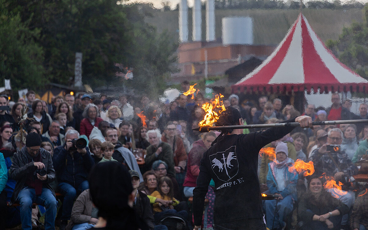 2025 05 23 mitelaltermarkt 35 2025 05 23 mitelaltermarkt 35