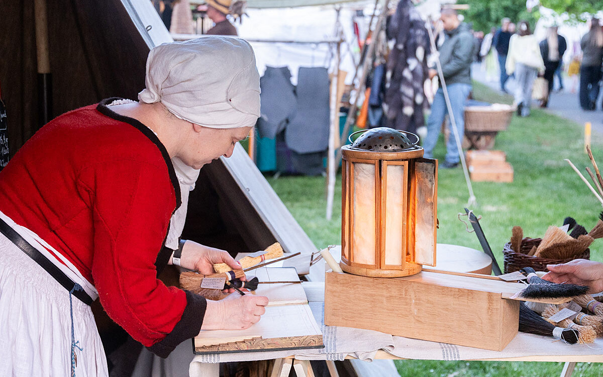 2025 05 23 mitelaltermarkt 66 2025 05 23 mitelaltermarkt 66