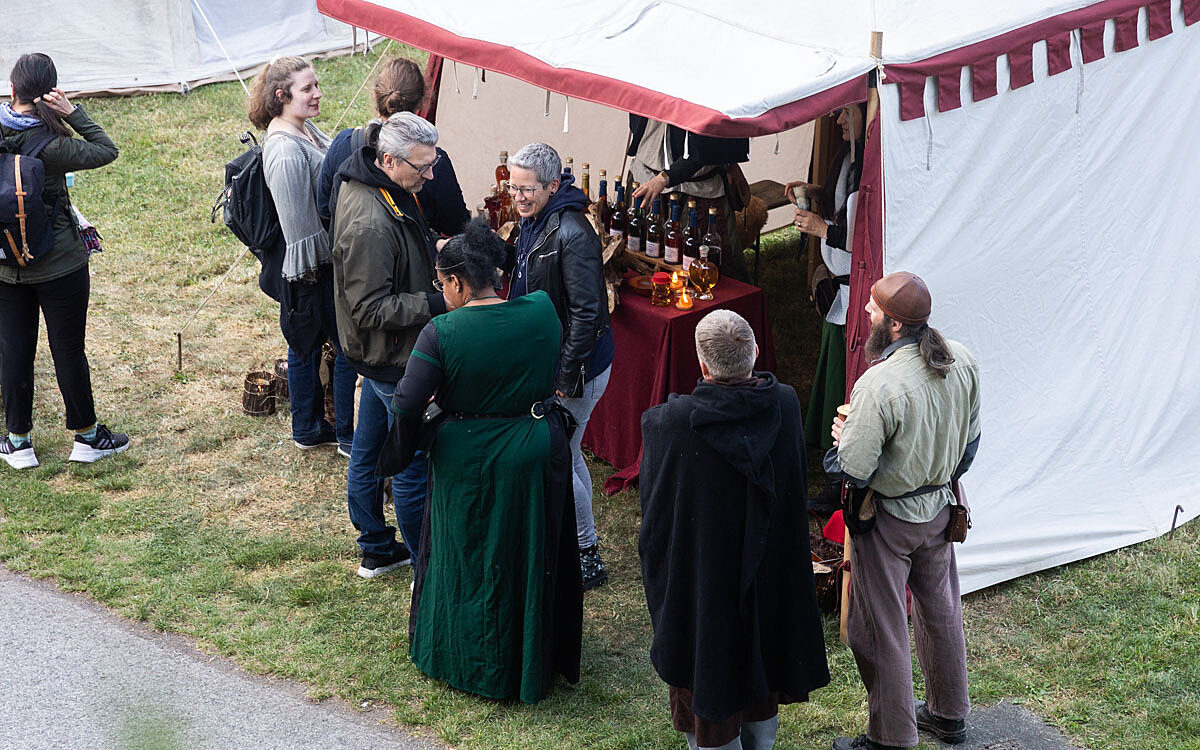 2025 05 23 mitelaltermarkt 8 2025 05 23 mitelaltermarkt 8