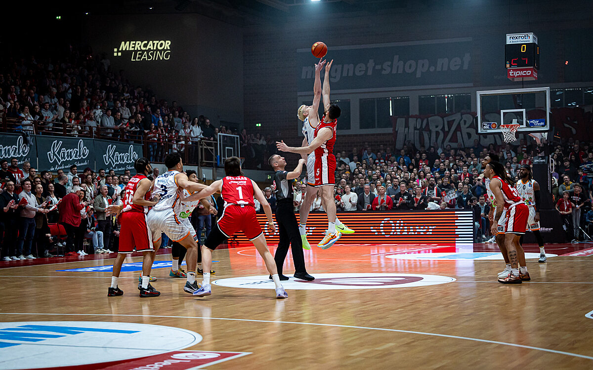 20250209 Wuerzburg Rostock 60 20250209 Wuerzburg Rostock 60