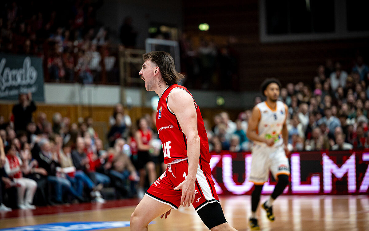 20250209 Wuerzburg Rostock 81 20250209 Wuerzburg Rostock 81