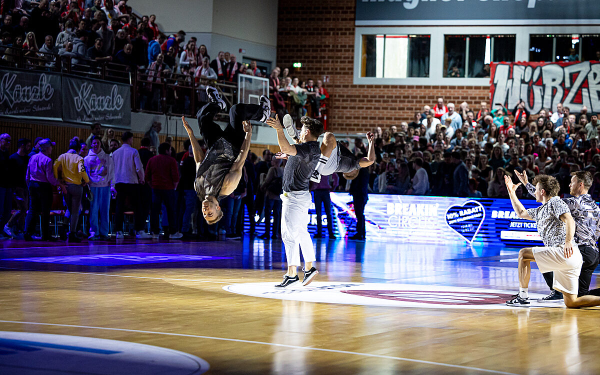 20250209 Wuerzburg Rostock 94 20250209 Wuerzburg Rostock 94