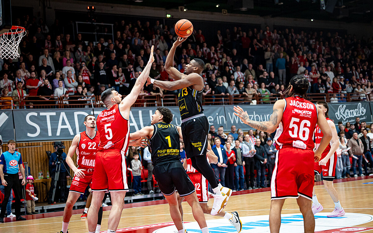 20250301 Wuerzburg Ludwigsburg 24 20250301 Wuerzburg Ludwigsburg 24