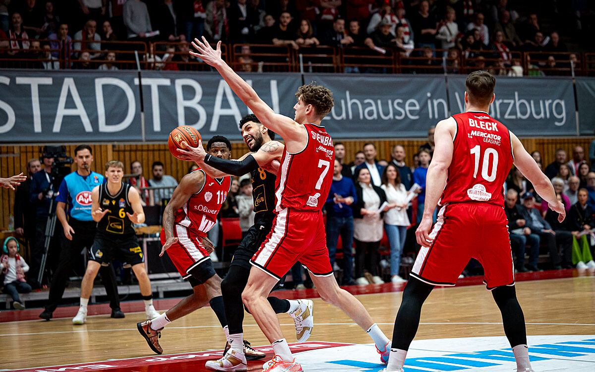 20250301 Wuerzburg Ludwigsburg 34 20250301 Wuerzburg Ludwigsburg 34