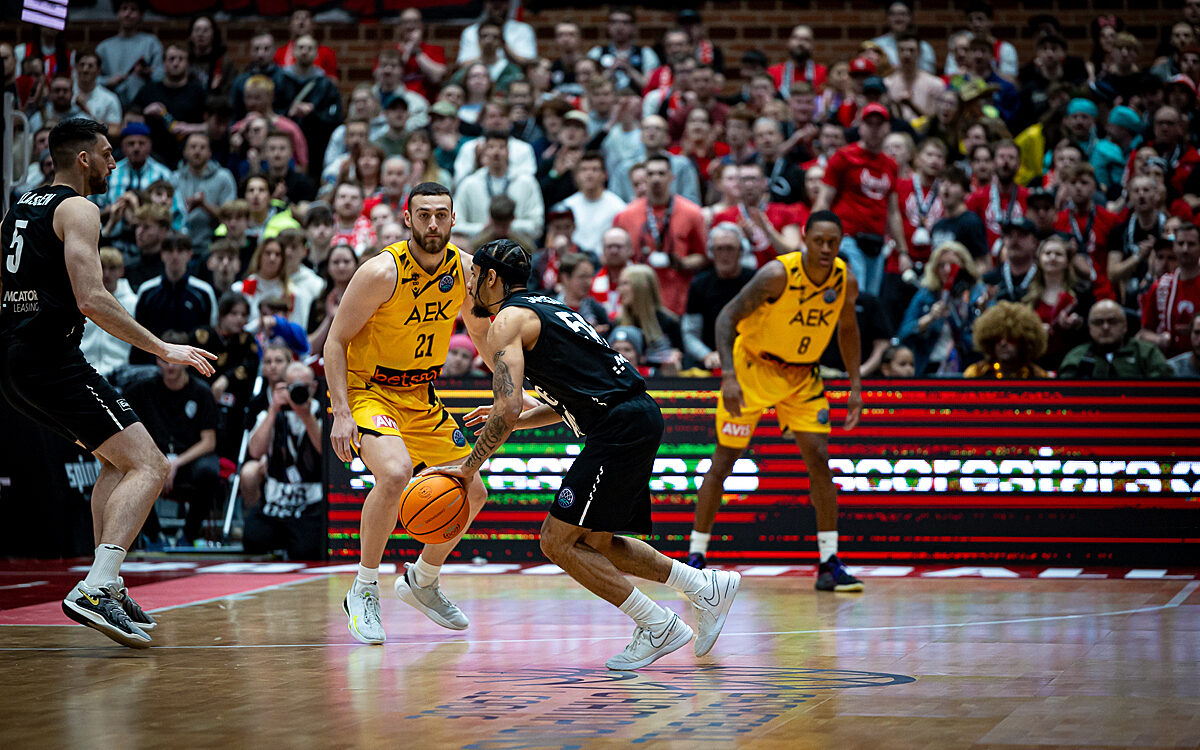 20250304 Wue Baskets Athen 11 20250304 Wue Baskets Athen 11