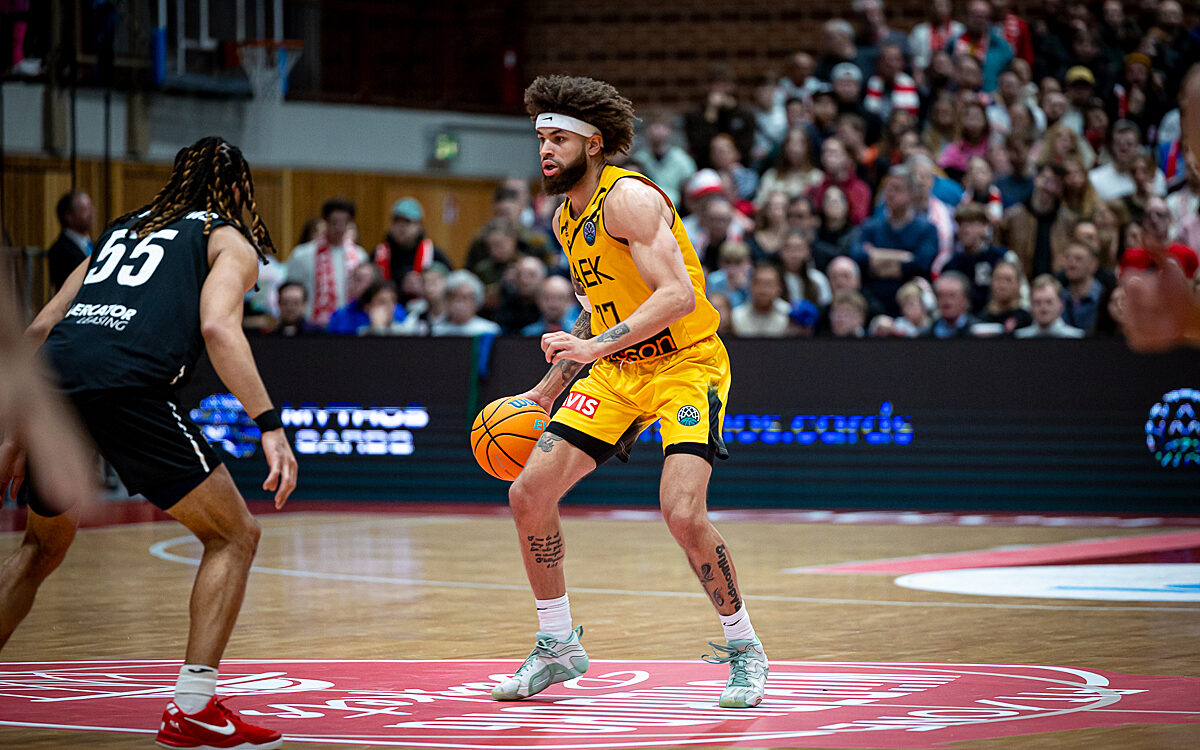 20250304 Wue Baskets Athen 19 20250304 Wue Baskets Athen 19