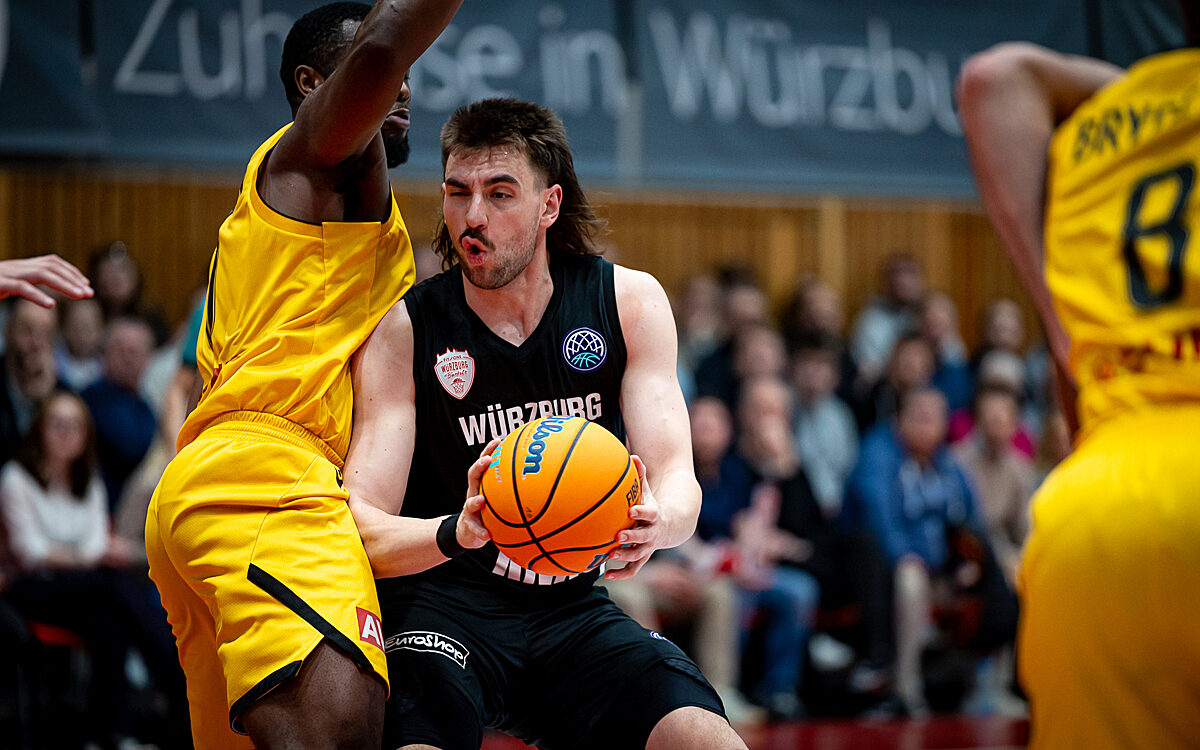 20250304 Wue Baskets Athen 33 20250304 Wue Baskets Athen 33