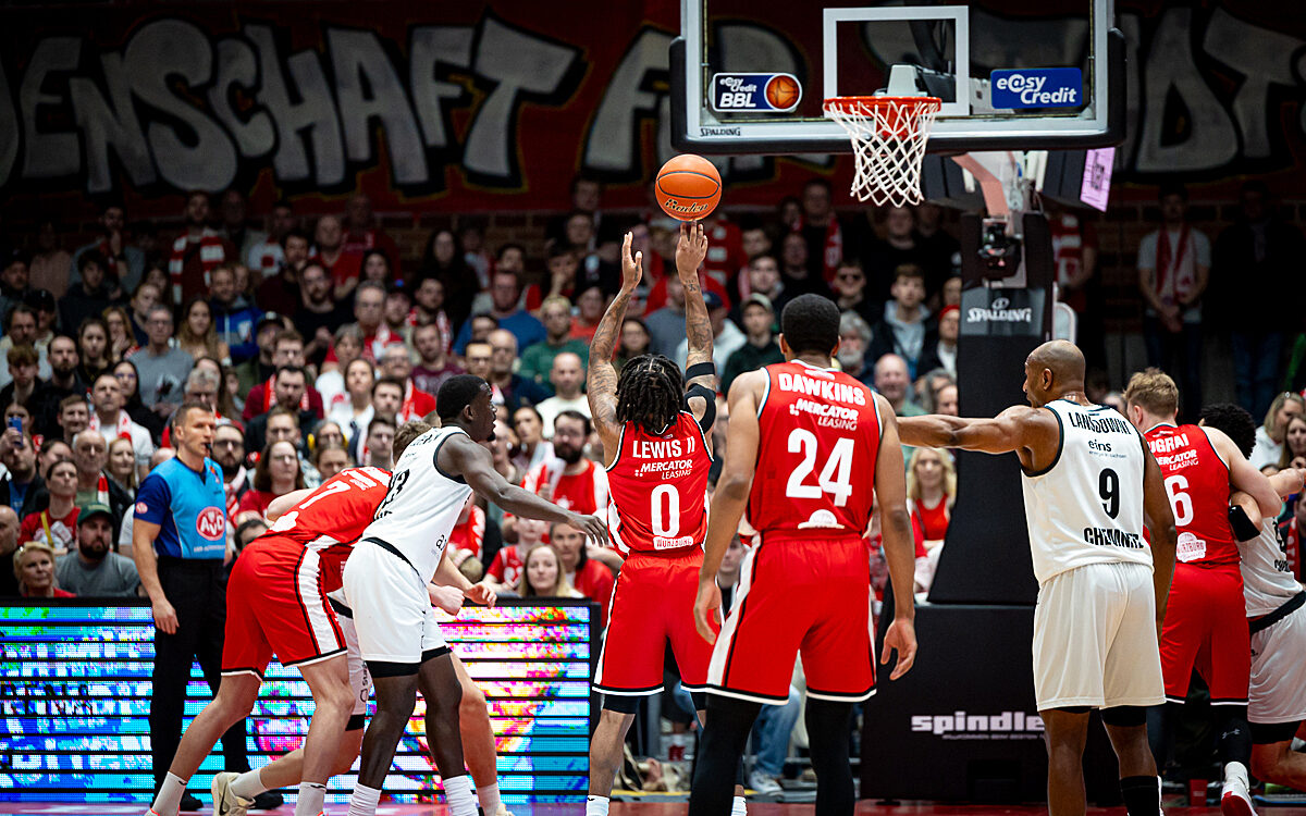 20250316 Wuerzburg Chemnitz 43 20250316 Wuerzburg Chemnitz 43