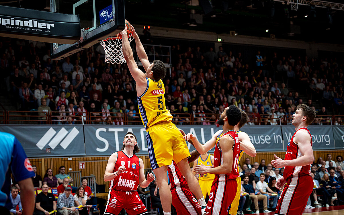 20250423 Wuerzburg Alba Berlin 18 20250423 Wuerzburg Alba Berlin 18