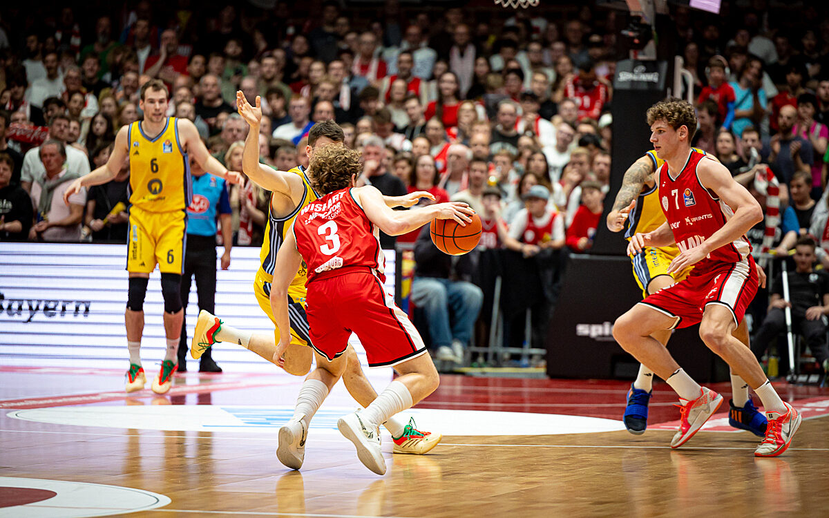 20250423 Wuerzburg Alba Berlin 24 20250423 Wuerzburg Alba Berlin 24