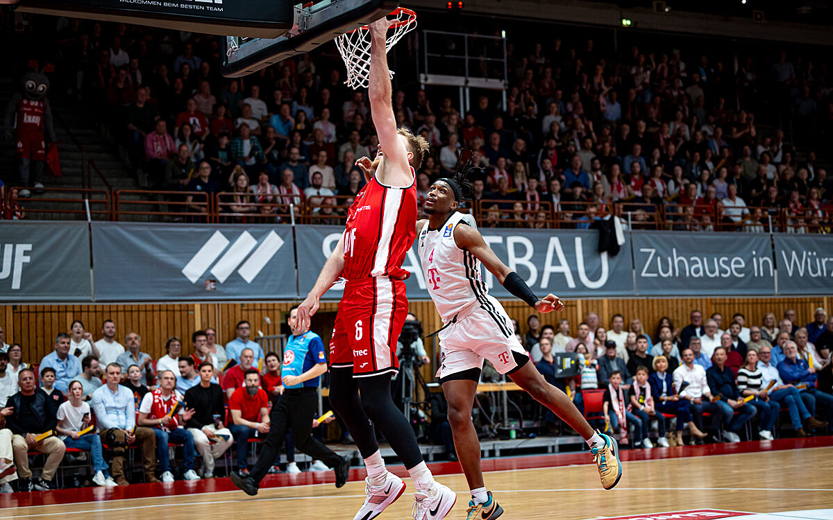 20250426 Wuerzburg Bonn 30 20250426 Wuerzburg Bonn 30