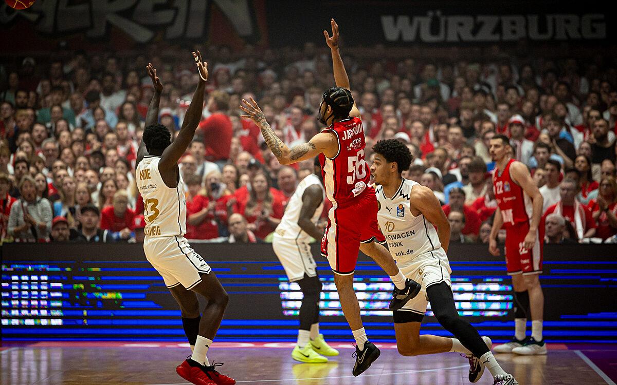 20250521 Wuerzburg Braunschweig 14 20250521 Wuerzburg Braunschweig 14