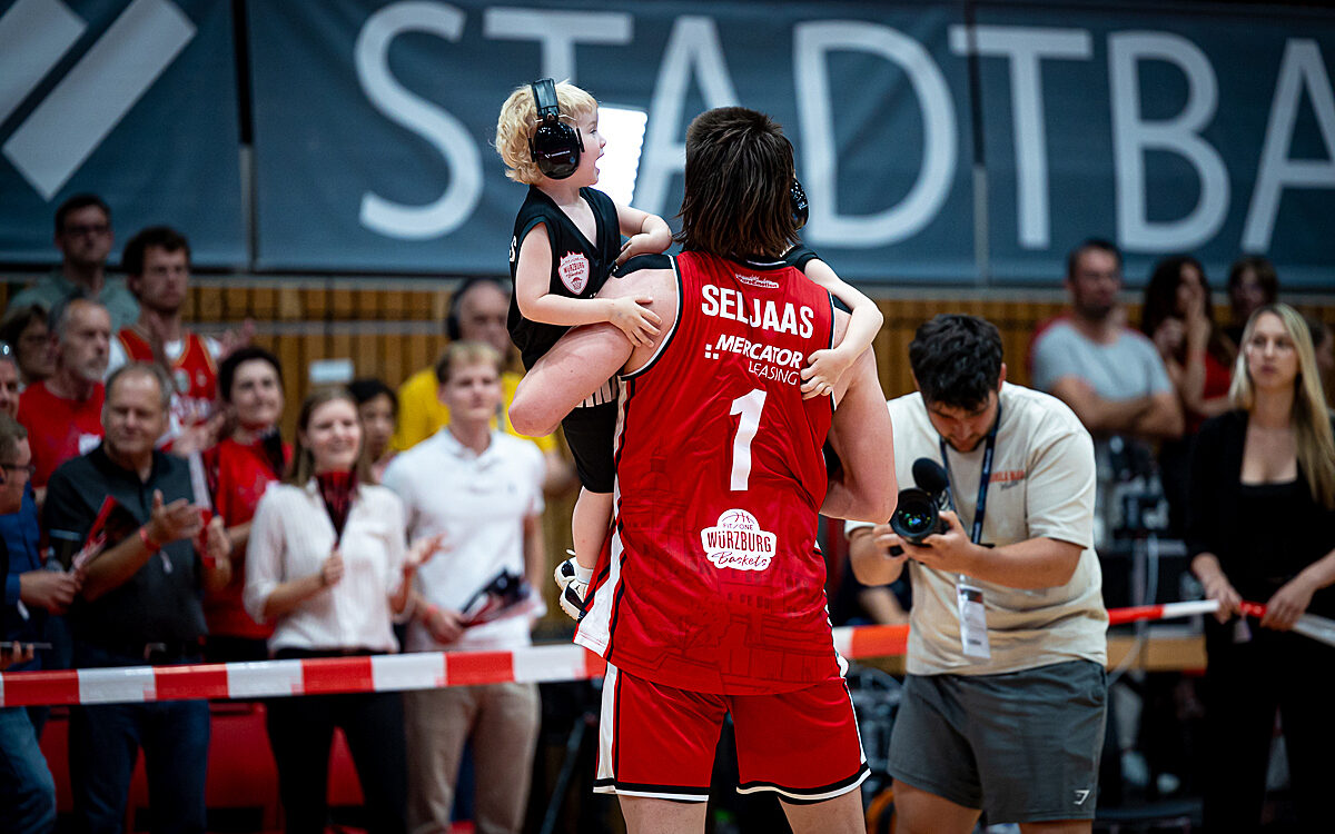 20250521 Wuerzburg Braunschweig 80 20250521 Wuerzburg Braunschweig 80
