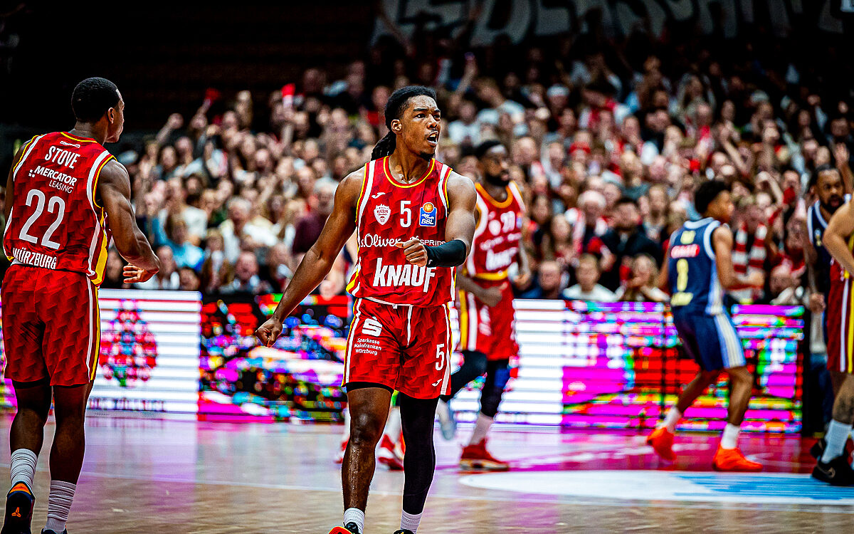 20251011 Wuerzburg Alba Berlin 50 20251011 Wuerzburg Alba Berlin 50