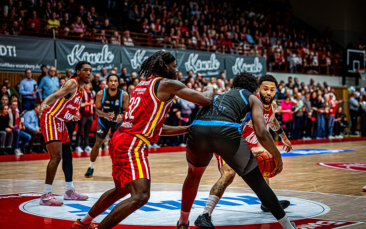 20251031 Wuerzburg Jena 11 20251031 Wuerzburg Jena 11