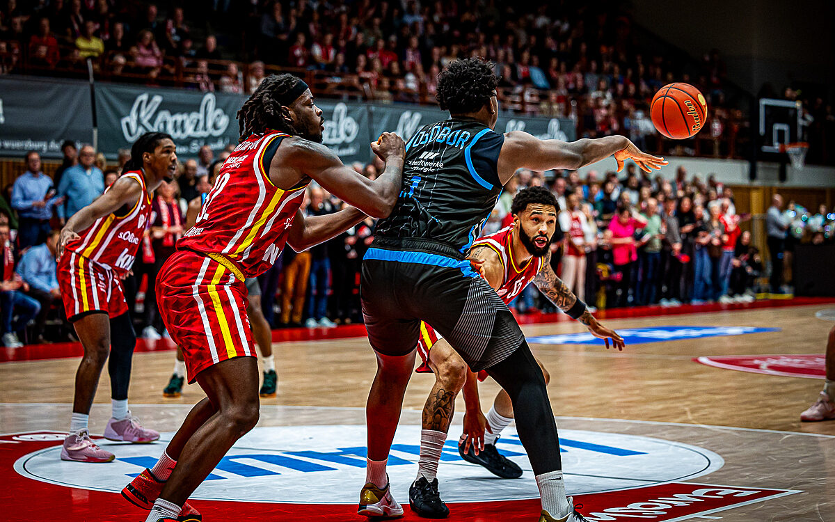 20251031 Wuerzburg Jena 12 20251031 Wuerzburg Jena 12