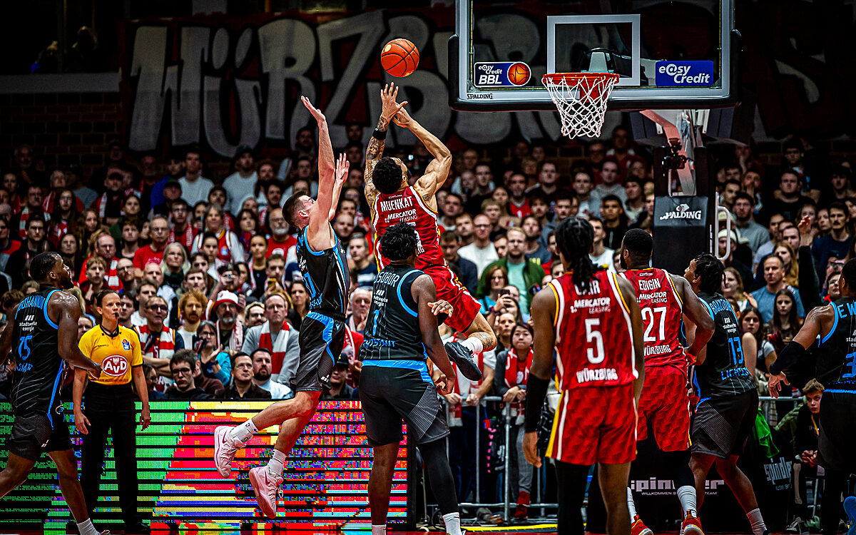 20251031 Wuerzburg Jena 18 20251031 Wuerzburg Jena 18