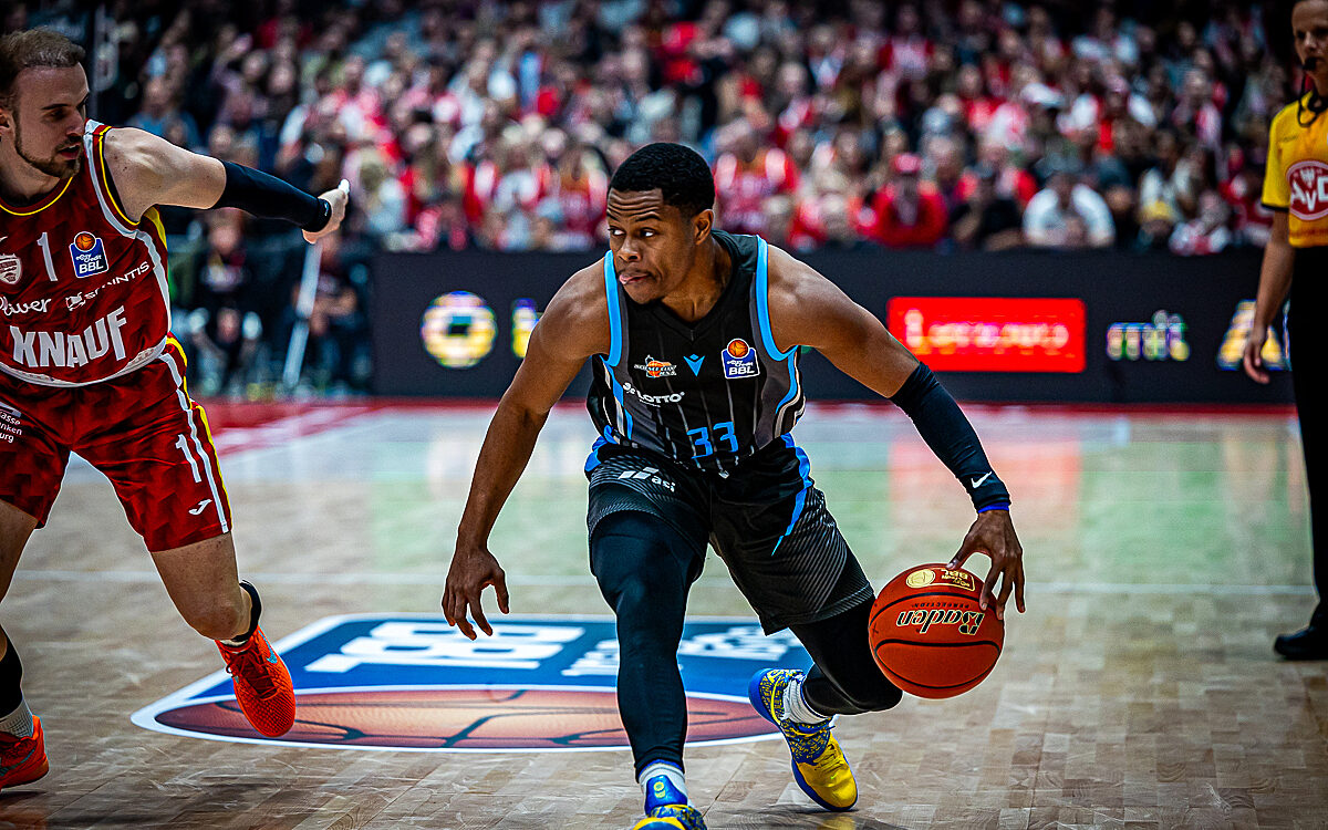 20251031 Wuerzburg Jena 7 20251031 Wuerzburg Jena 7