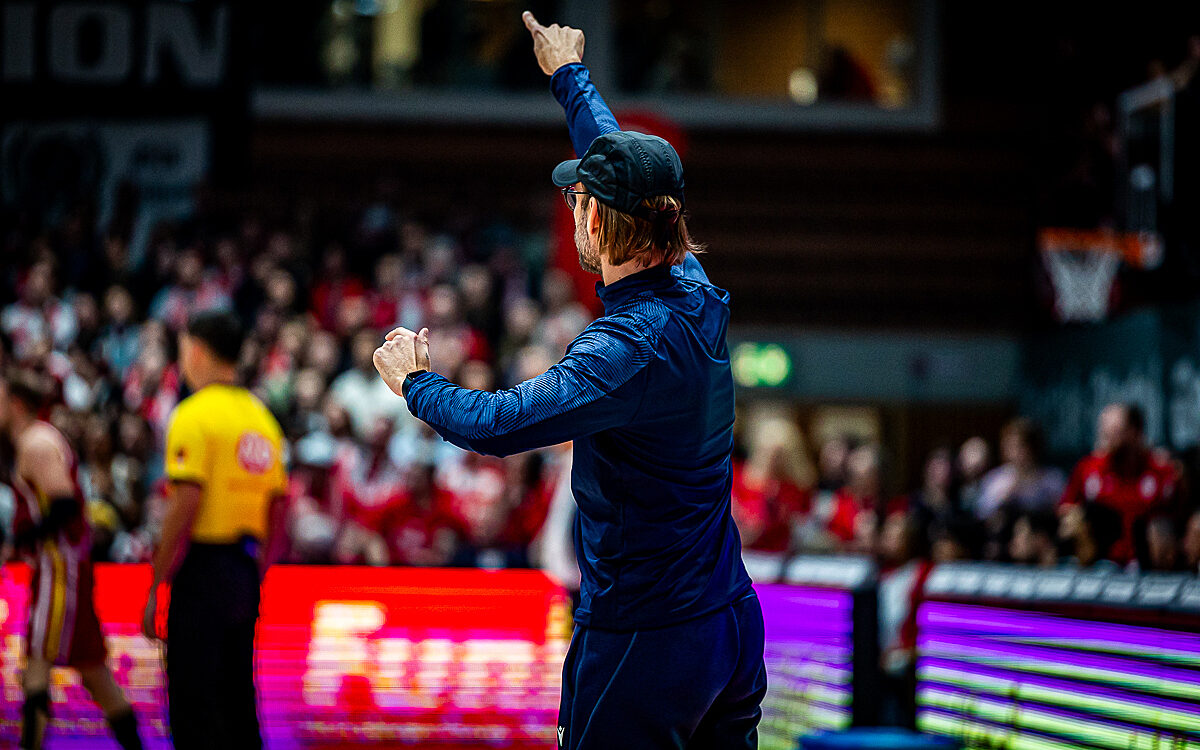 20251031 Wuerzburg Jena 8 20251031 Wuerzburg Jena 8