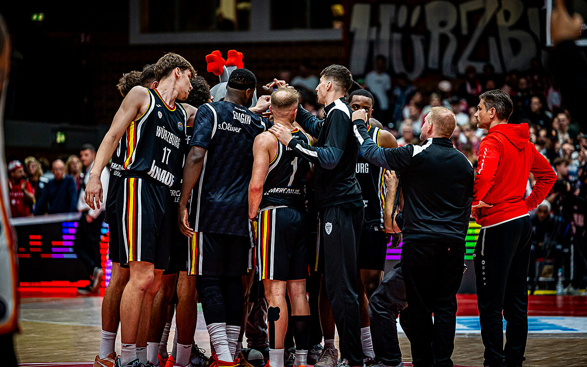 20251104 Wuerzburg Galatasary MCT Technic 15 20251104 Wuerzburg Galatasary MCT Technic 15