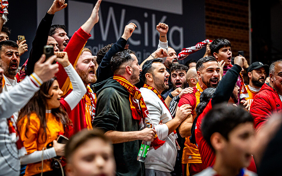 20251104 Wuerzburg Galatasary MCT Technic 55 20251104 Wuerzburg Galatasary MCT Technic 55