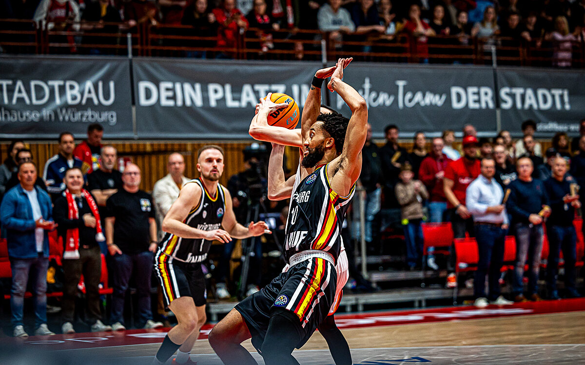 20251104 Wuerzburg Galatasary MCT Technic 80 20251104 Wuerzburg Galatasary MCT Technic 80