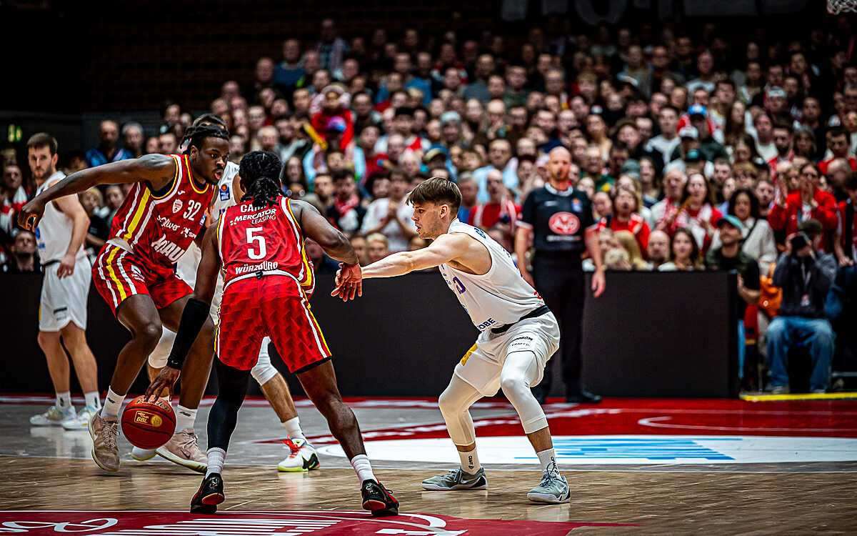 20251221 Wuerzburg Syntainic 28 20251221 Wuerzburg Syntainic 28