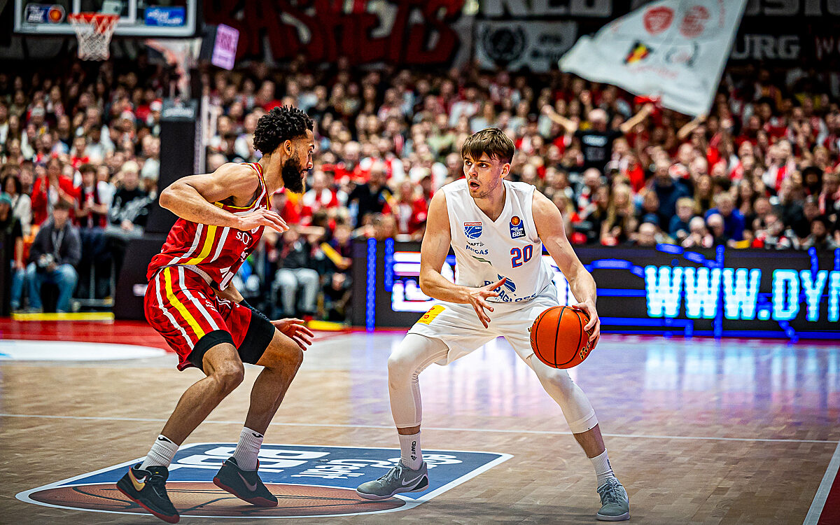 20251221 Wuerzburg Syntainic 32 20251221 Wuerzburg Syntainic 32