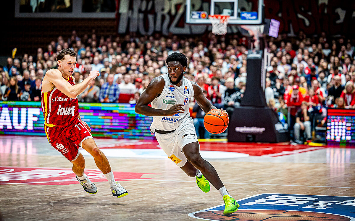 20251221 Wuerzburg Syntainic 40 20251221 Wuerzburg Syntainic 40