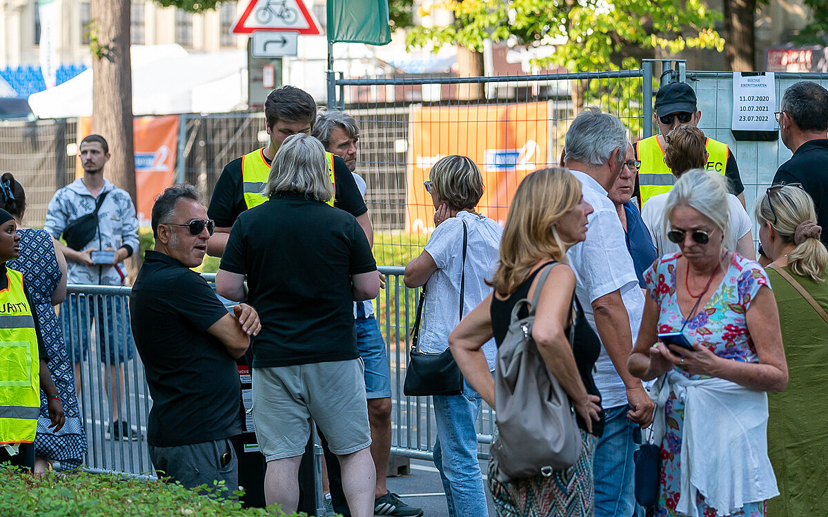 220723 Sting 01 220723 Sting 01