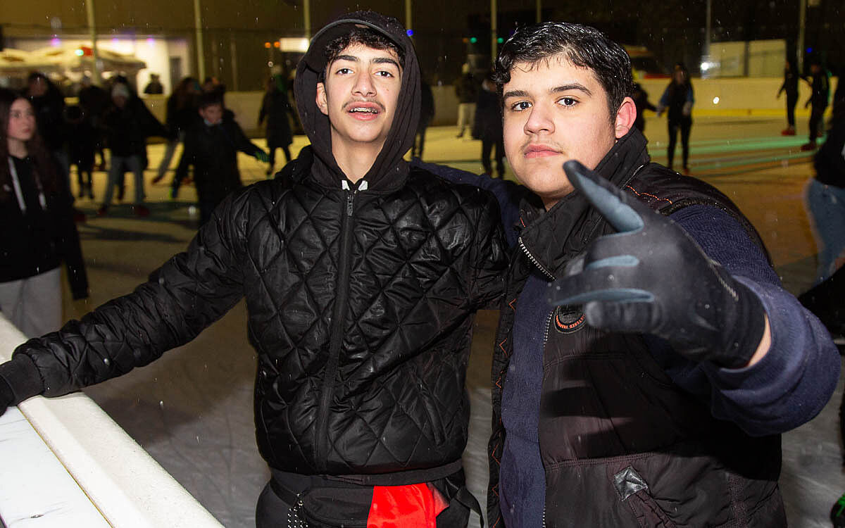 221202 Eisbahn 02 2 221202 Eisbahn 02 2