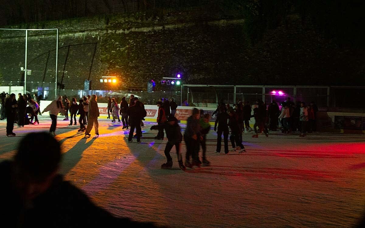 221202 Eisbahn 08 2 221202 Eisbahn 08 2