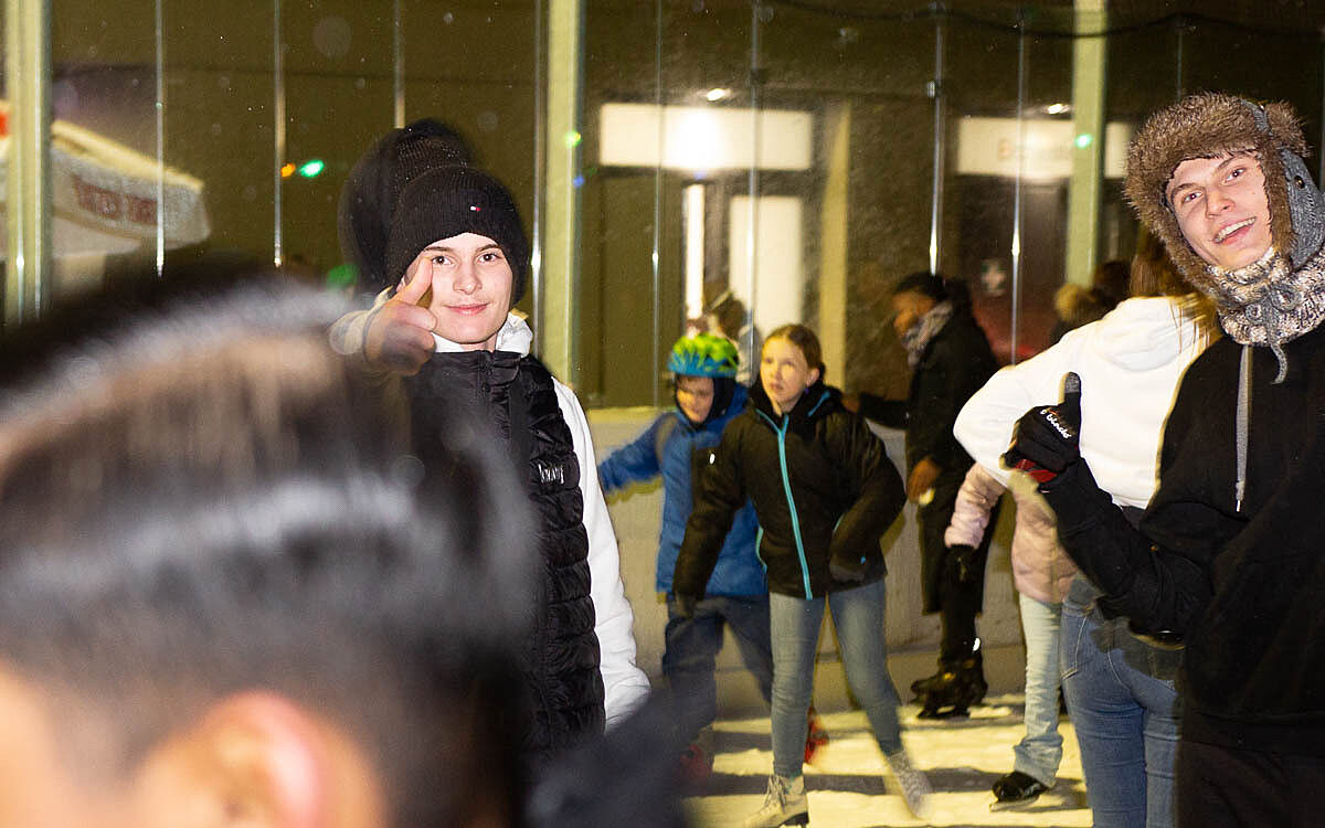 221202 Eisbahn 11 2 221202 Eisbahn 11 2