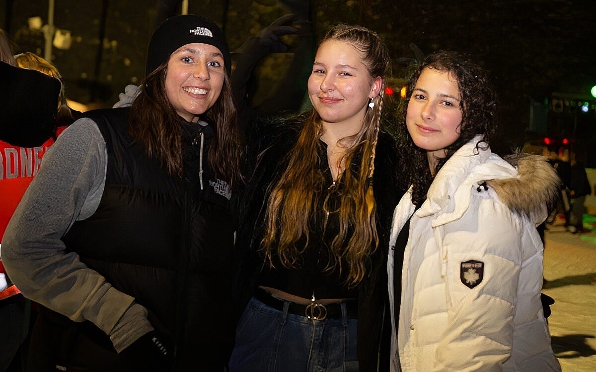 221202 Eisbahn R 09 2 221202 Eisbahn R 09 2