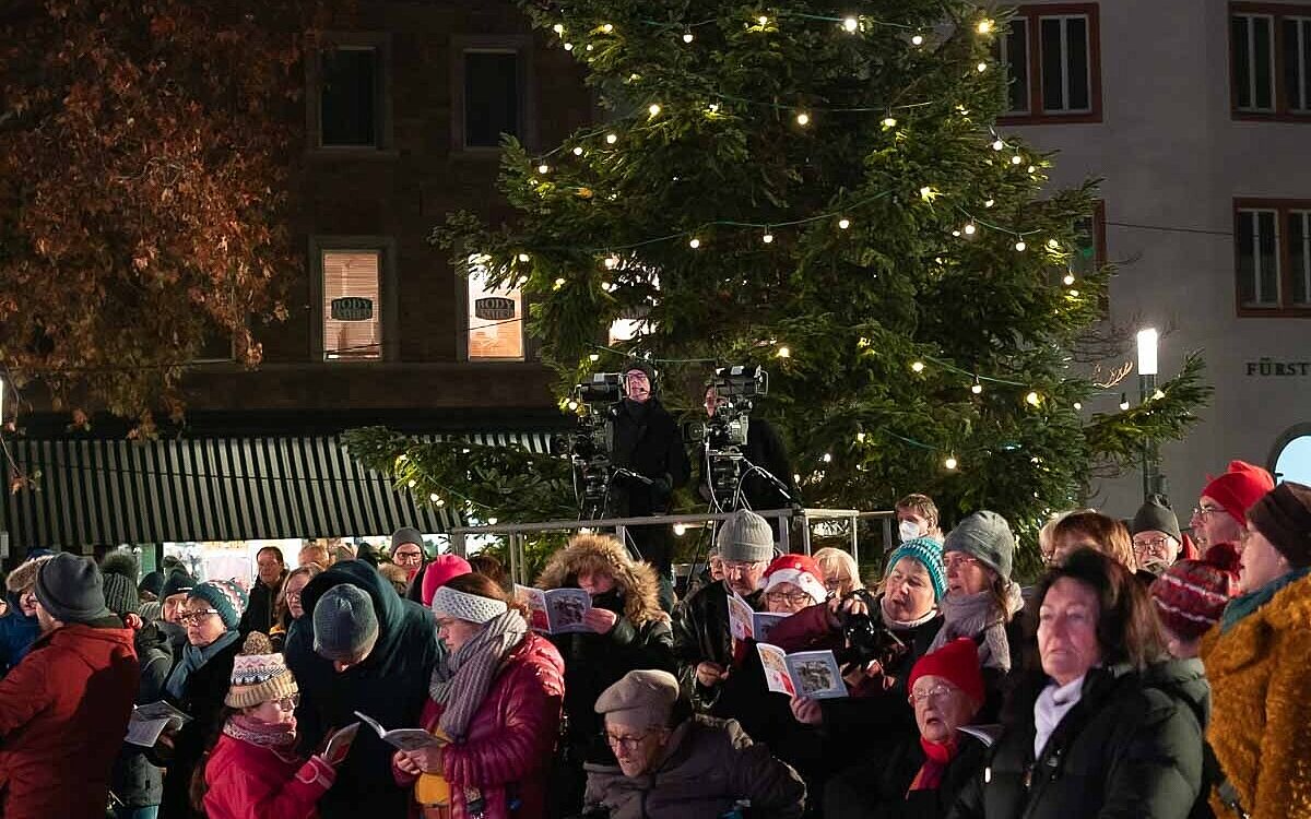 221218 Weihnachtssingen 09 221218 Weihnachtssingen 09