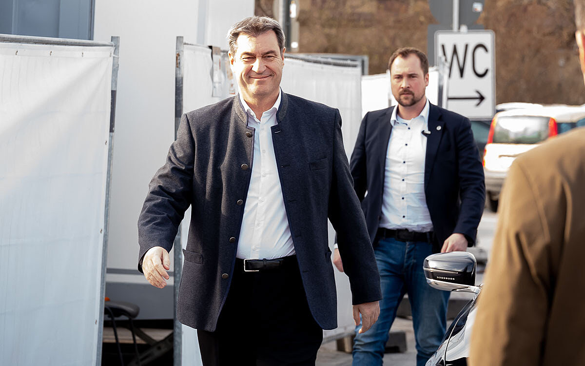 230318 Fruehjahrsvolksfest 01 2 230318 Fruehjahrsvolksfest 01 2