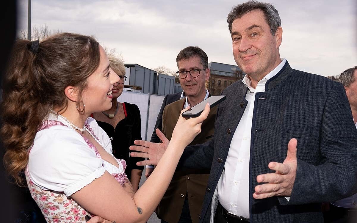 230318 Fruehjahrsvolksfest 04 3 230318 Fruehjahrsvolksfest 04 3