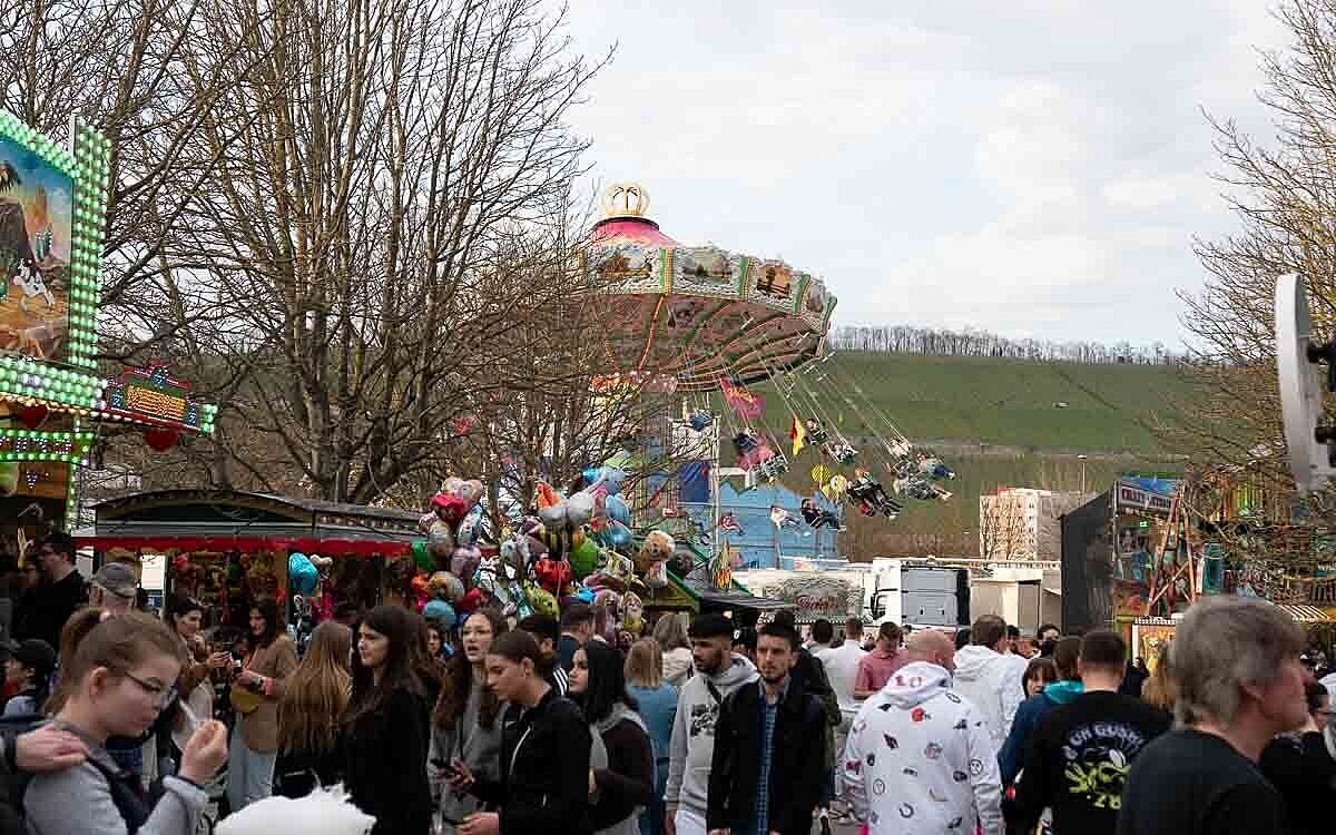 230318 Fruehjahrsvolksfest 21 2 230318 Fruehjahrsvolksfest 21 2