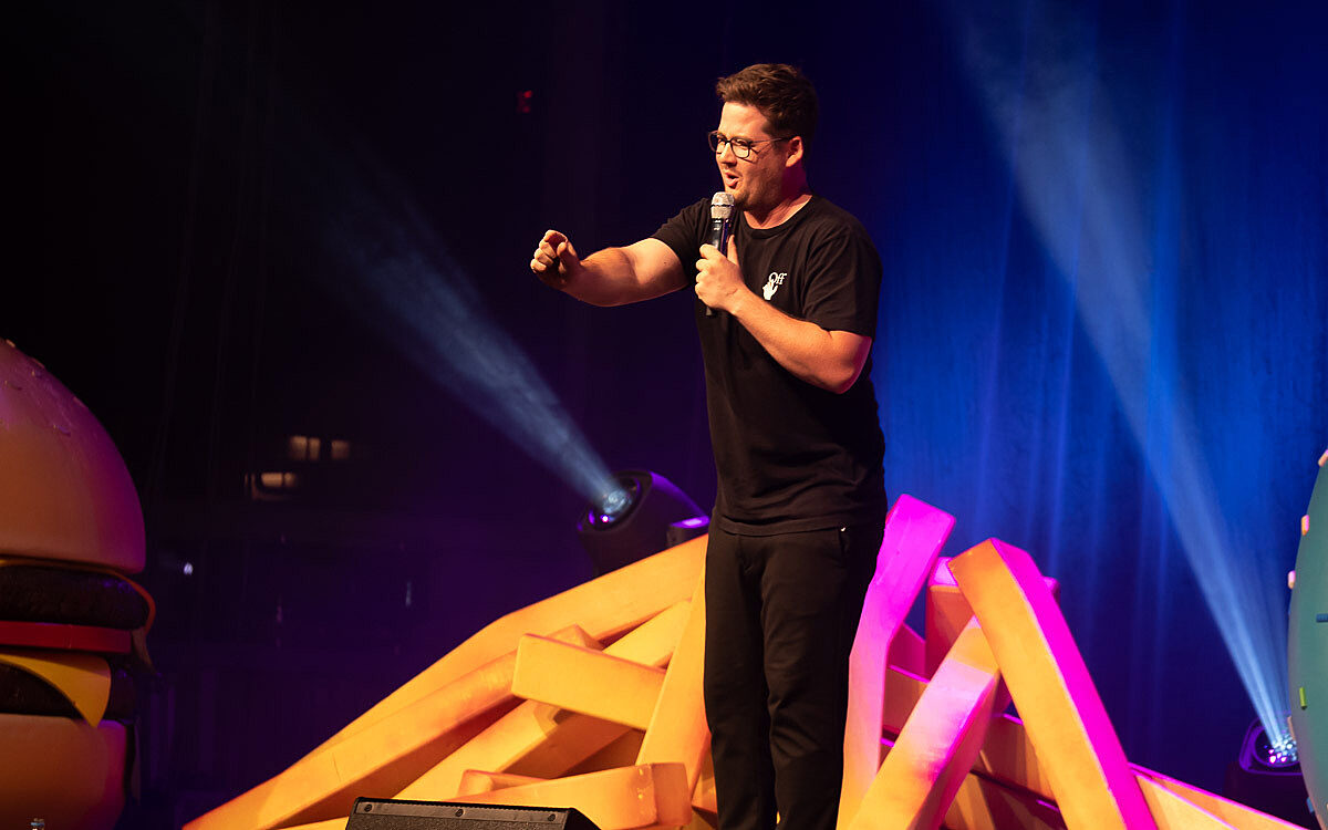 230521 Chris Tall 04 230521 Chris Tall 04