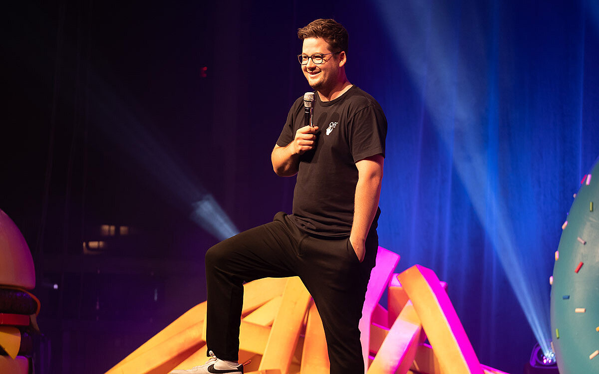 230521 Chris Tall 07 230521 Chris Tall 07