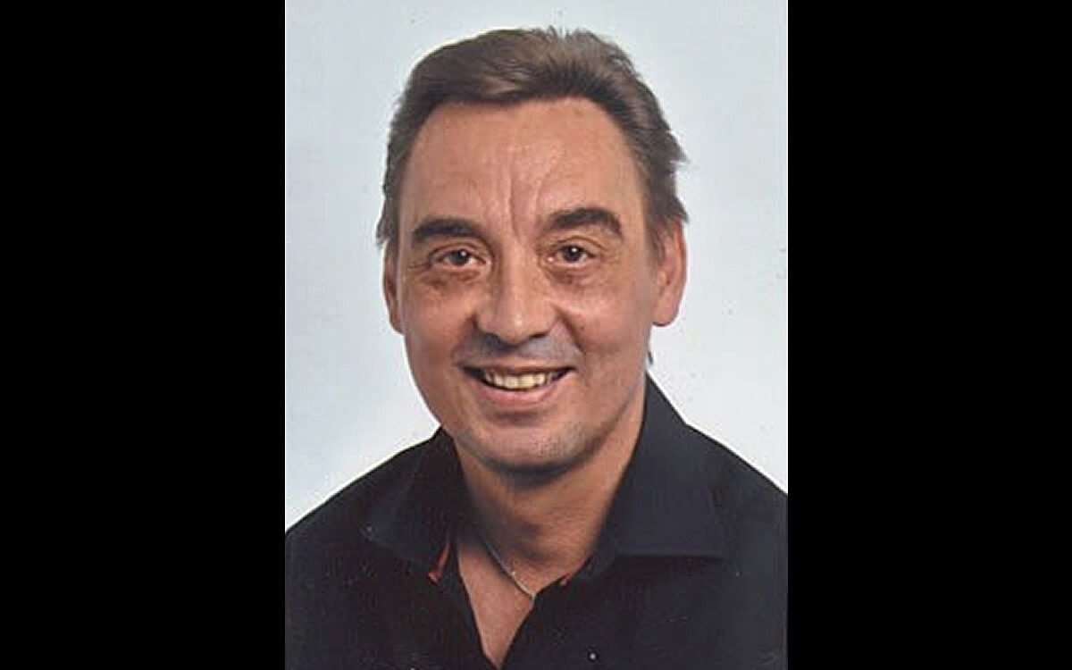 Charlie Roesch Potrait Charlie Roesch Potrait