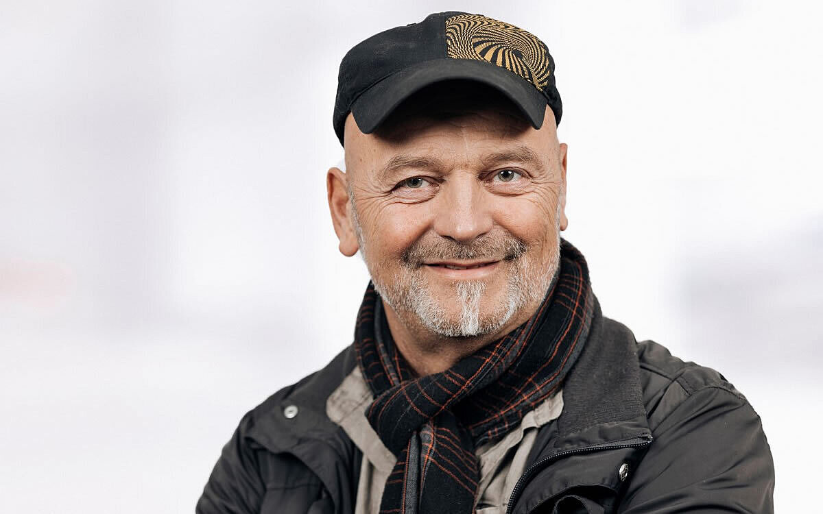 Charivari Moderator Tom Boetcher potrait Charivari Moderator Tom Boetcher potrait